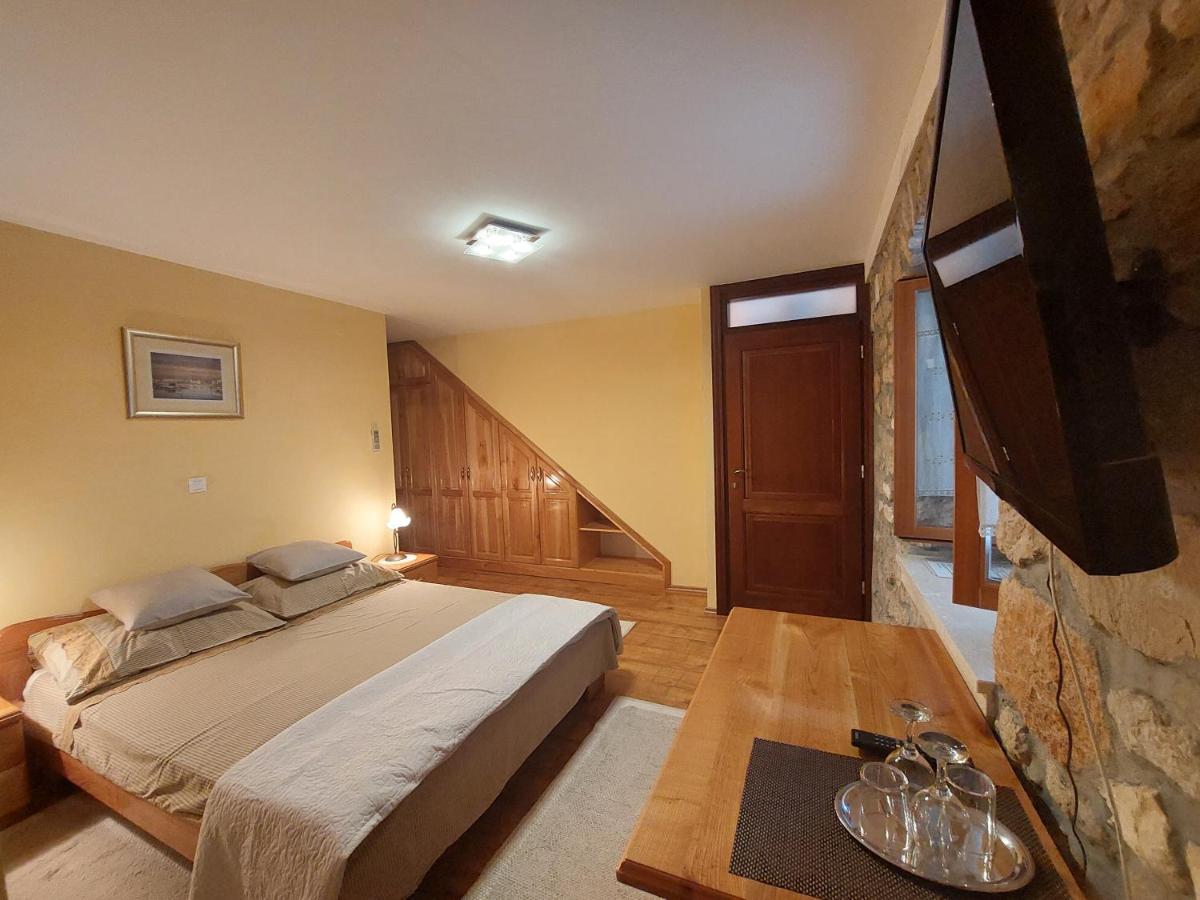 Guest House Paola Primošten المظهر الخارجي الصورة